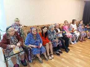 Сердца, полные тепла: концерт в Карповском доме-интернат!