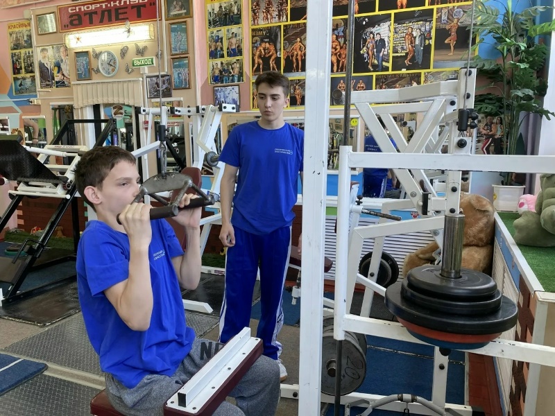 В дни школьных каникул воспитанники стационарного отделения побывали в спортивном клубе «Атлет» в рабочем посёлке Вача — и остались под большим впечатлением!