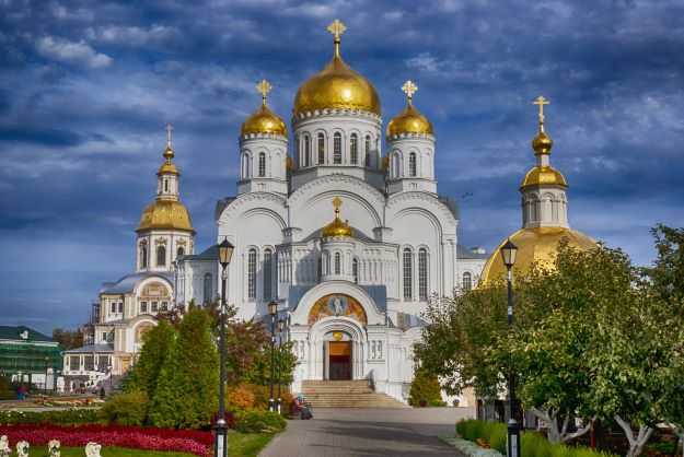 проведено литературное путешествие «Православные храмы России» в рамках программы «Виртуальный туризм»