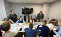 МАСТЕР-КЛАСС ПО КАЛЛИГРАФИИ ДЛЯ ОСОБЕННЫХ ДЕТЕЙ ПРОШЕЛ В ЦЕНТРЕ «МАТРЕШКА»