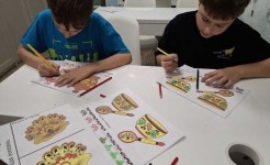 Занятие "Золотая хохлома"