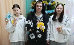 На мастер-классе «Кофейная лошадка» дети создавали игрушку с ароматом кофе