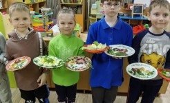 Мастер-класс "Замечательная задумка" провела для младших ребят воспитатель Князева Наталья Львовна