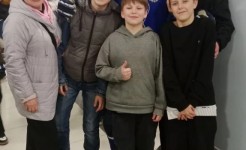 Дети побывали на хоккейном матче