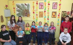 Занятие в кружке "Фантазия"