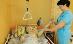 Дыхательная гимнастика и адаптированные упражнения для маломобильных.