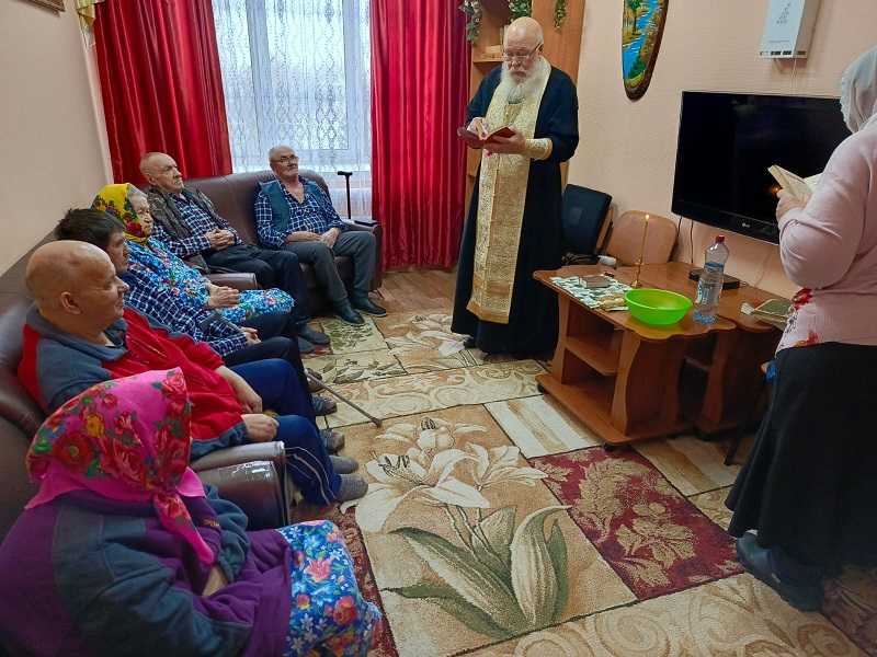 Молебен с водосвятием в филиале с. Стексово