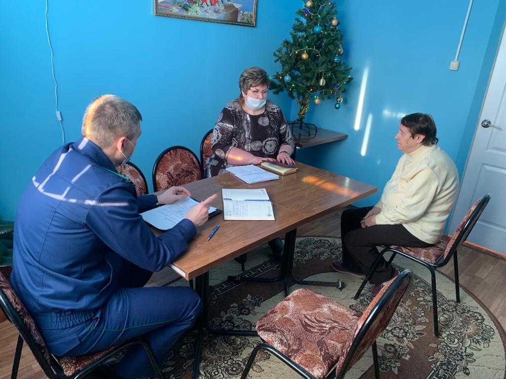 Личный прием получателей социальных услуг заместителем прокурора Нижегородской области и прокурором Ардатовского района 