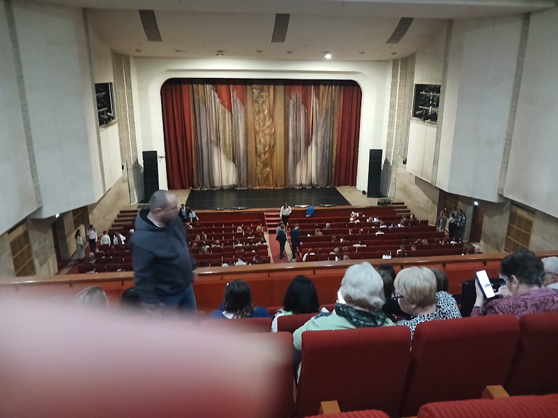 Театральные выходные