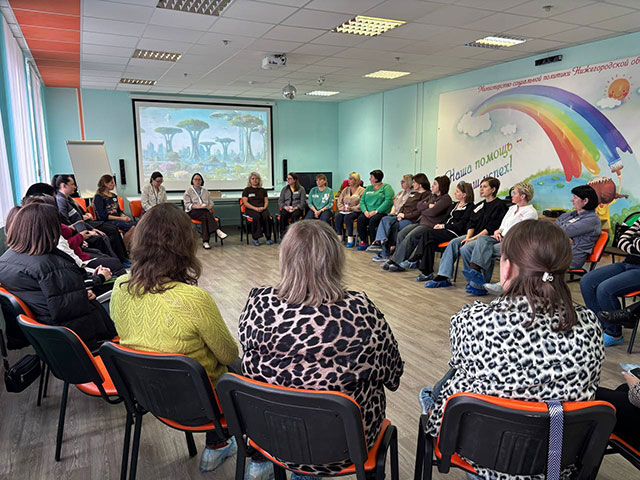 Новые горизонты помощи: Арзамасский Центр принимает специалистов из шести регионов