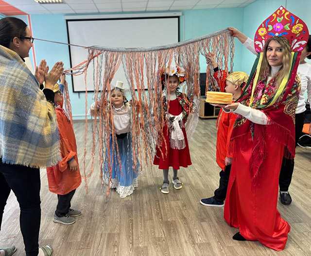 Масленица хороша, широка ее душа