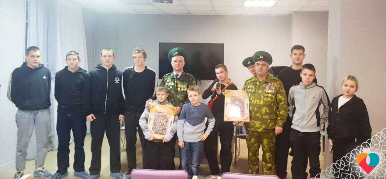 ВСТРЕЧА С ПОГРАНИЧНИКАМИ СОСТОЯЛАСЬ В ЦЕНТРЕ «СЕМЬЯ» В РАМКАХ АКЦИИ «ПРИЗЫВНИК»