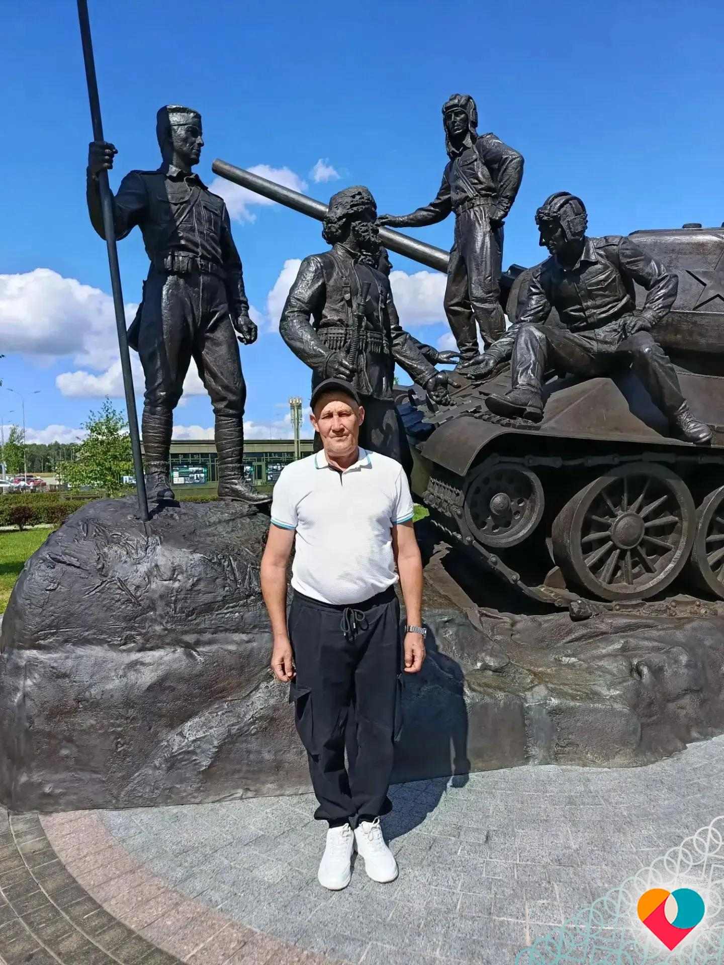 ПОЕЗДКА В МОСКВУ: НОВЫЕ ВПЕЧАТЛЕНИЯ И ШАГ К САМОСТОЯТЕЛЬНОСТИ ДЛЯ РЕБЯТ ИЗ ПРОГРАММЫ СОПРОВОЖДАЕМОГО ПРОЖИВАНИЯ