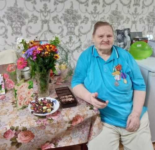 Поздравляем с 90-летием получателя социальных услуг!