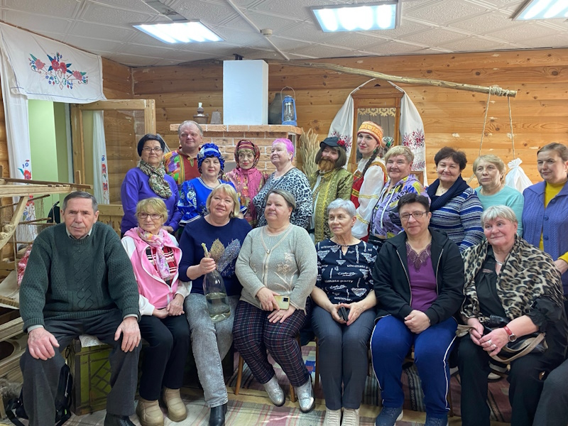 Просмотр спектакля «Сватовство» 