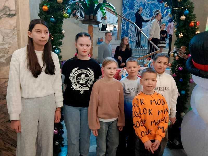 Посещение новогоднего представления 