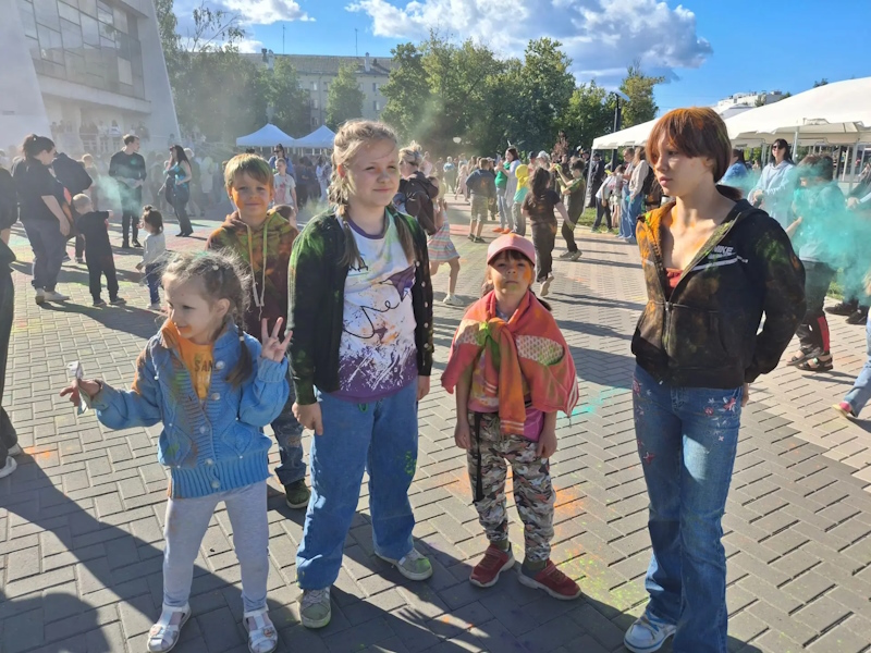 Фестиваль красок «Краски лета»