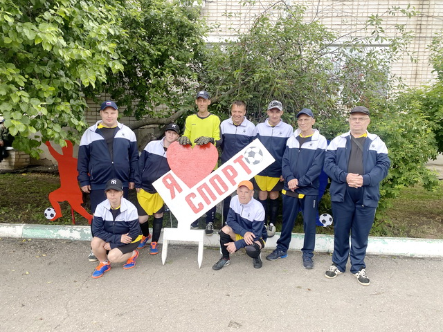 Участие в областных соревнованиях по мини-футболу и шашкам