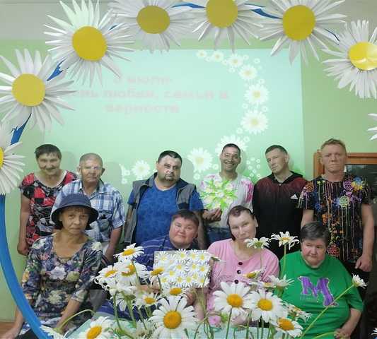 «День семьи, любви и верности!» посещение Воронинского СДК