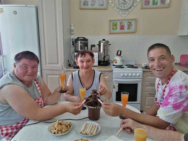 Занятие по социально-бытовой адаптации «Шоколадное чудо»