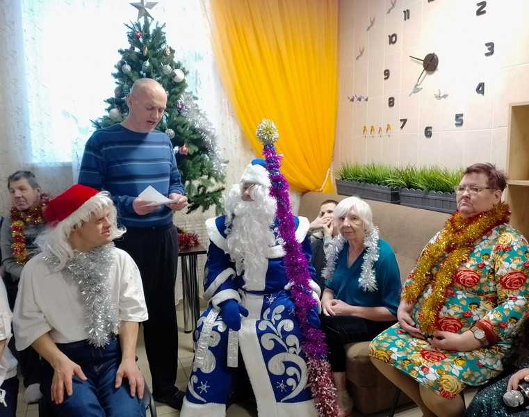 Новогодний праздник для маломобильных граждан