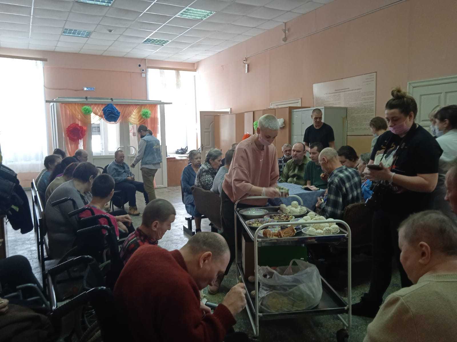 «Старость в радость» - посещение волонтеров!