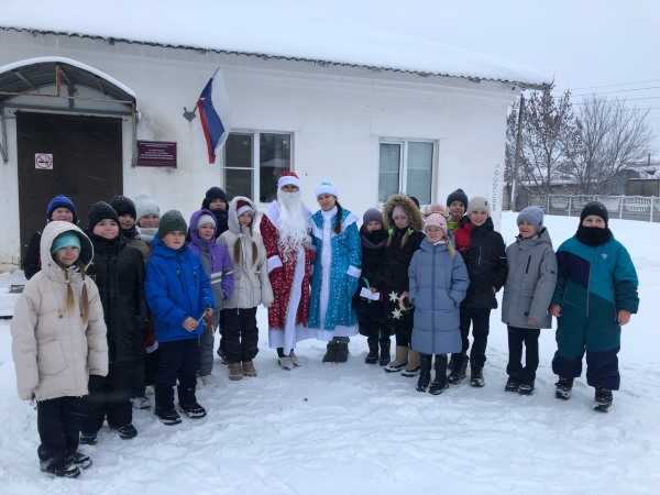 К нам спешит Новый год!