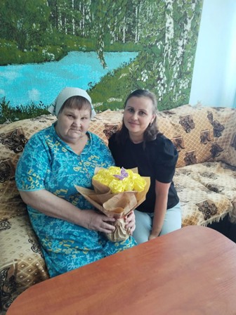 «Букет из атласных лент: волшебная сказка, сплетенная руками»