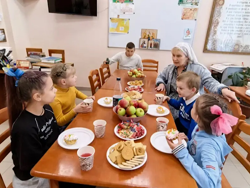 Вчера наши воспитанники посетили воскресную школу при храме преподобного Антония Великого