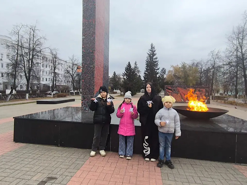 В Центре отметили День белых журавлей - праздник памяти, поэзии и духовности