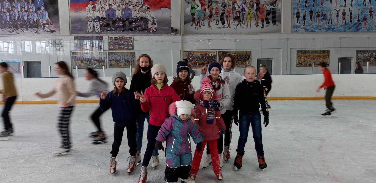   Воспитанники учреждения посетили ледовую арену в ФОКе г. Урень
