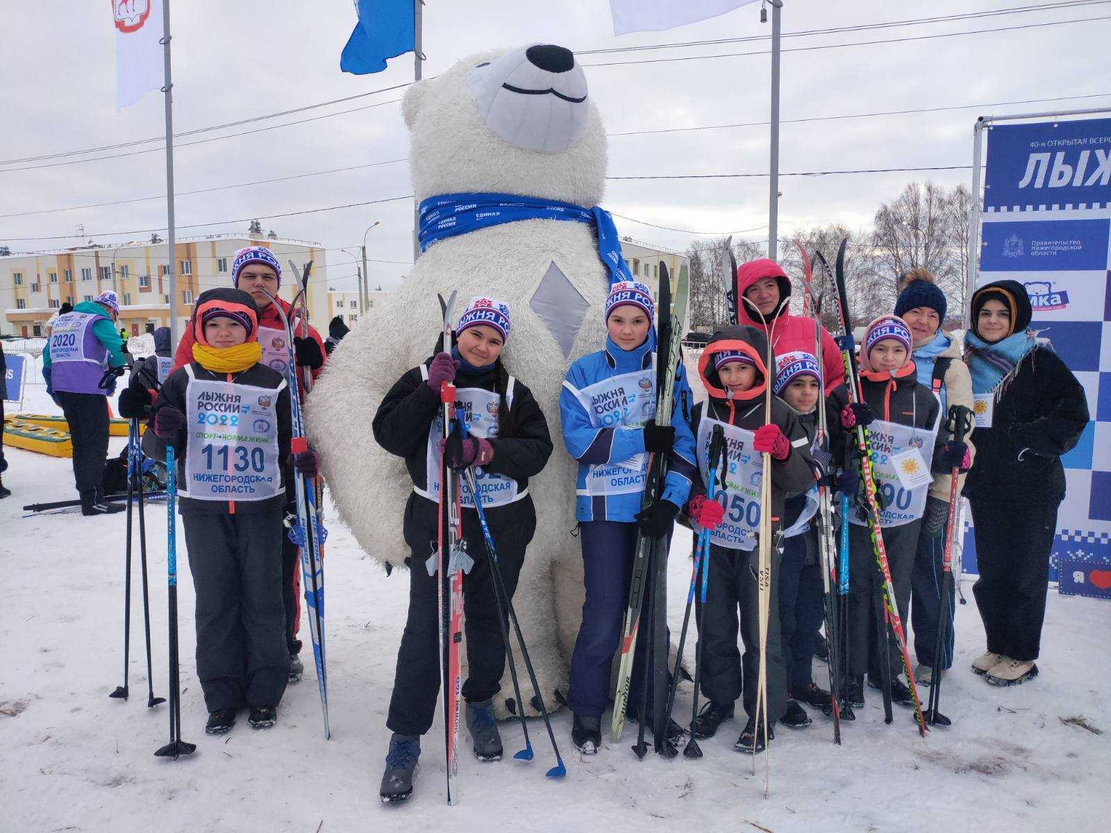  Приняли участие в 40-й Всероссийской массовой лыжной гонке 