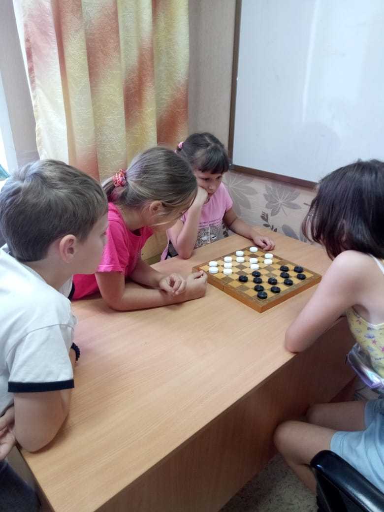 День шашек и шахмат
