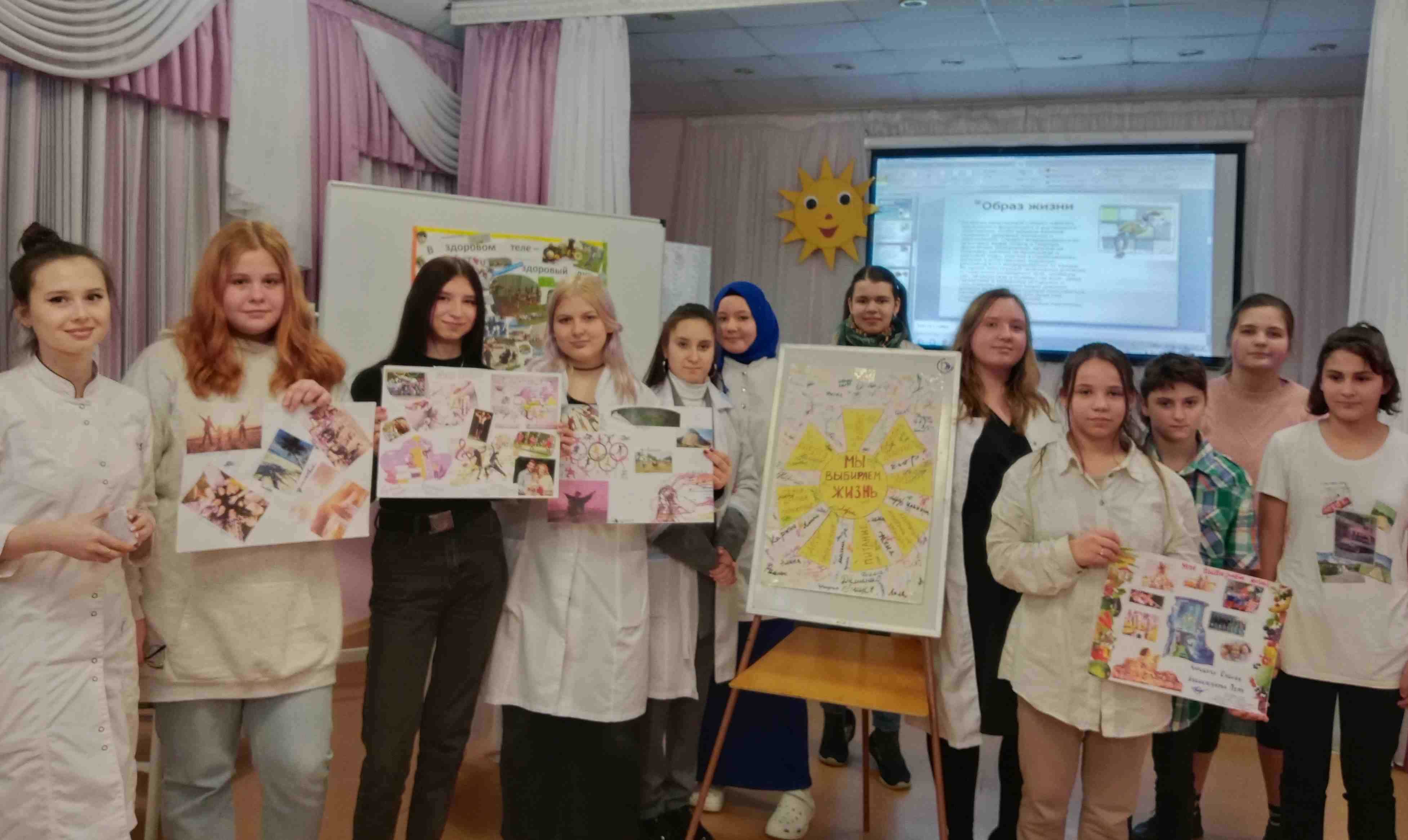 Студенты Нижегородского медицинского колледжа провели познавательное занятие для наших воспитанниц