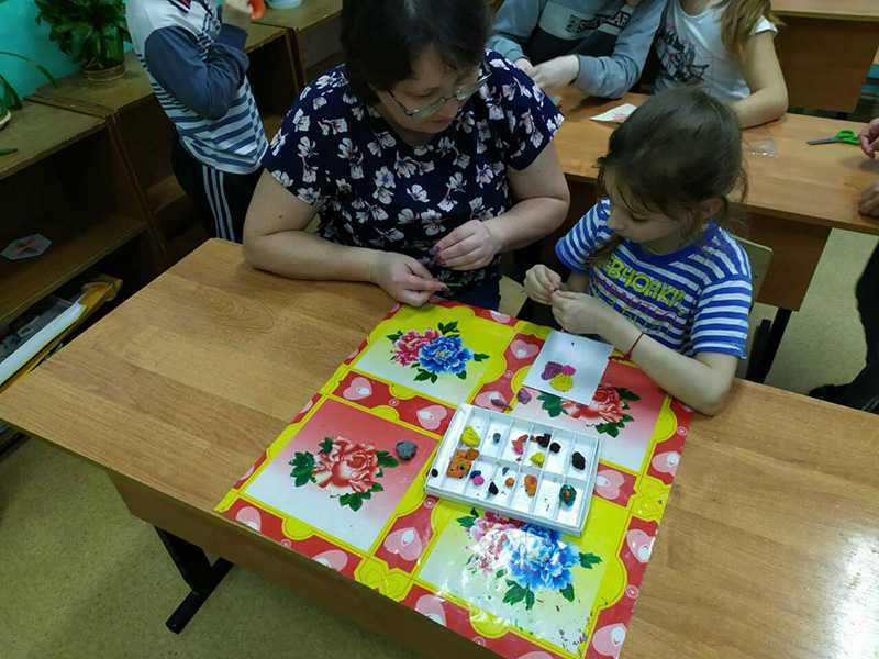 Аппликация из пластилина