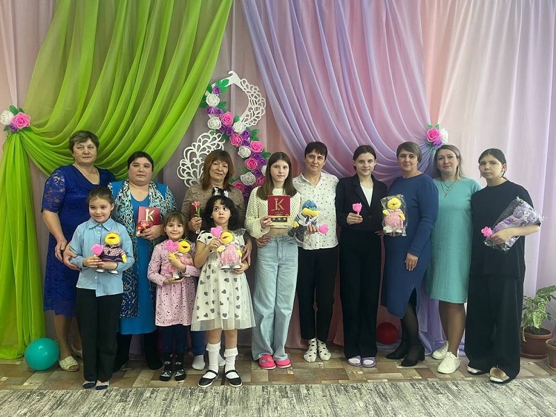 Праздничная программа, посвященная Международному Женскому дню