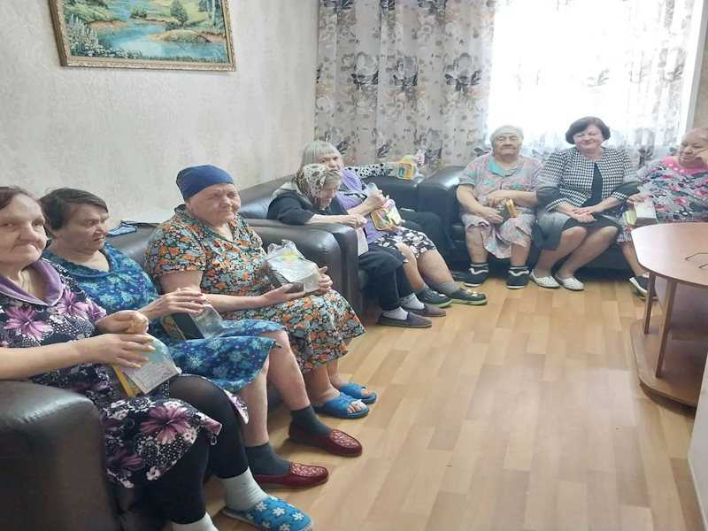 Наш дом престарелых — уголок добра и заботы!