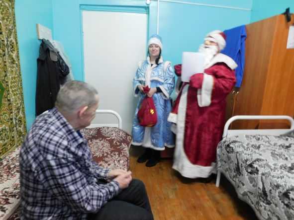 30 января, в России отмечается День Деда Мороза и Снегурочки