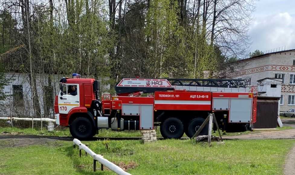 2 мая на территории дома-интерната прошли учения по пожарной безопасности.