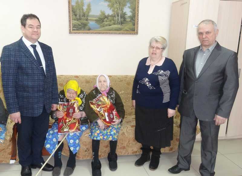 Вручение медалей в честь 75-летия Победы