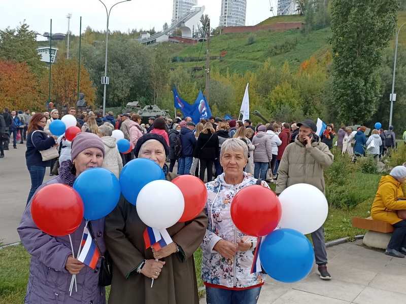 Сотрудники и проживающие Нижегородского дом-интерната приняли участие в концерте-митинге 