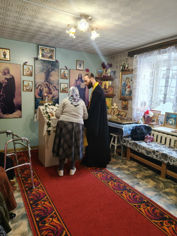 Сегодня настоятель храма во имя преподобного Сергия Радонежского иерей Павел Молоштан посетил своих прихожан в нашем доме-интернате.