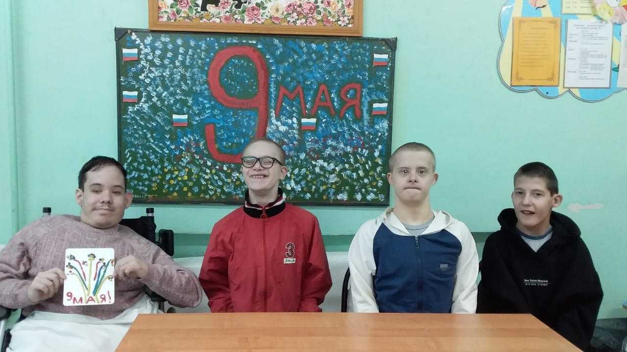 ПОМНИТЕ,ЧЕРЕЗ ВЕКА,ЧЕРЕЗ ГОДА - ПОМНИТЕ...