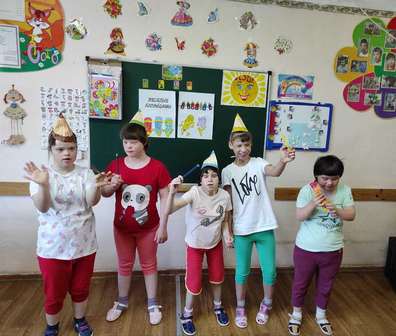 ПРАЗДНИК ЦВЕТНЫХ КАРАНДАШЕЙ