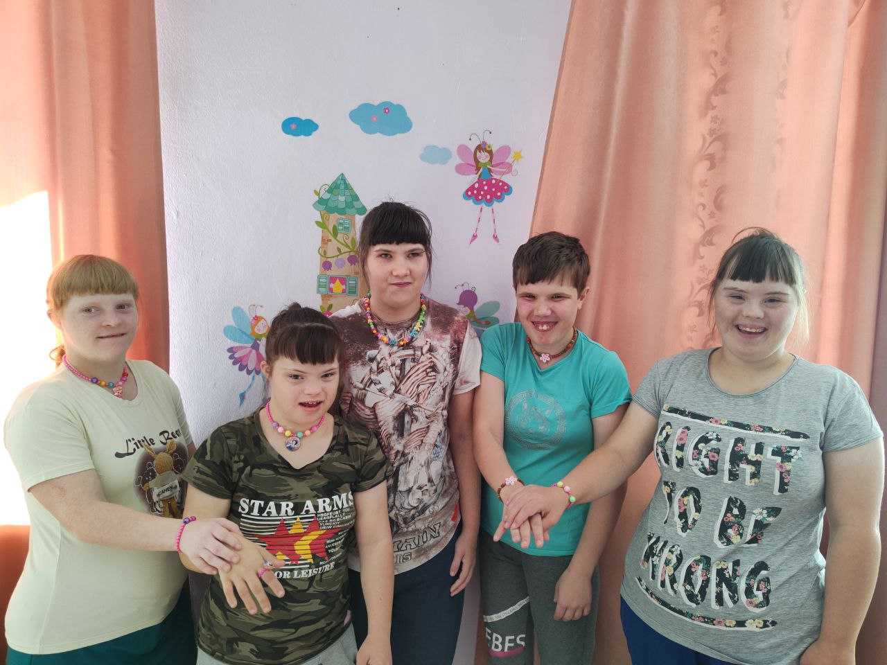 Нанизывание бусин 