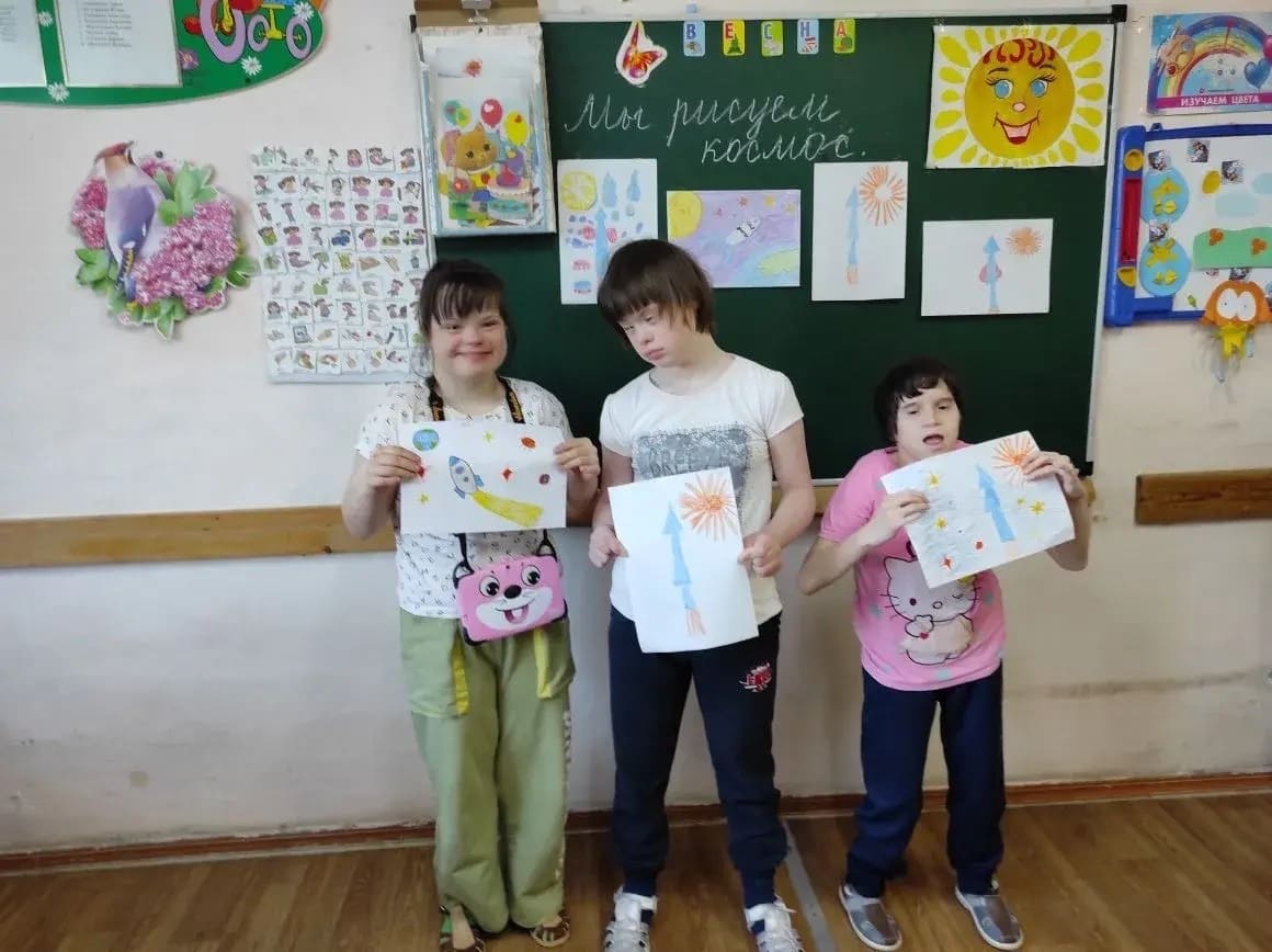 Мы рисуем космос!