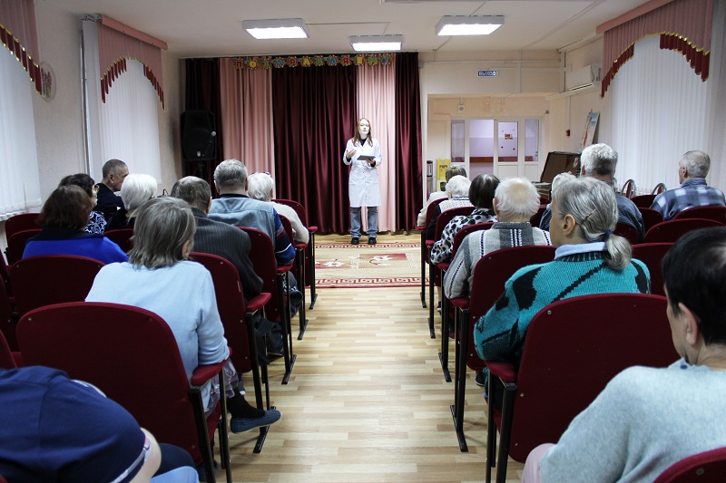 Беседу с проживающими провели специалисты ГБУЗ НО «Городской  поликлиники № 7» г.Н.Новгорода.